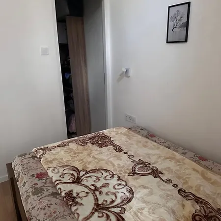 Δωμάτια σε οικογενειακή κατοικία Pest Vibes